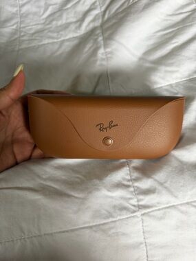 Ray Ban Meta Charging Case